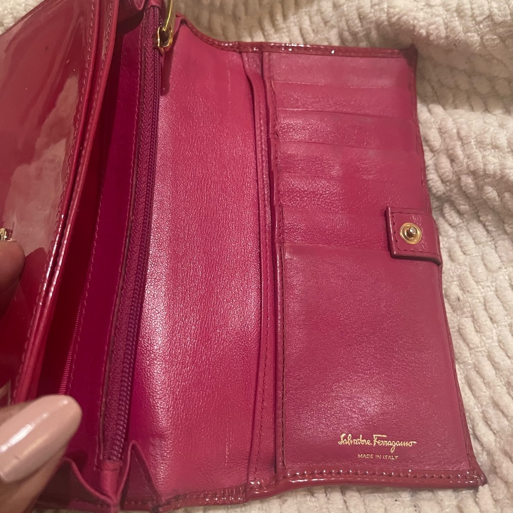 Salvatore Ferragamo Res Wallet - Picture 8 of 10